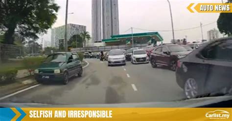 Impatient Johor drivers, including Singaporeans, drive on opposite lane ...