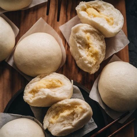 Chinese Steamed Custard Buns Nai Wong Bao Omnivore S Cookbook