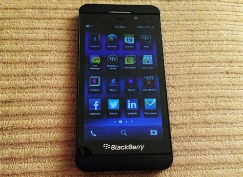 Blackberry Z10s Touch Screen Navigation A ‘swipe Out