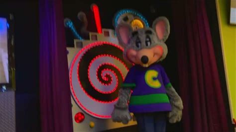 Chuck E Cheese Bandera El Rey Guitarrista Youtube