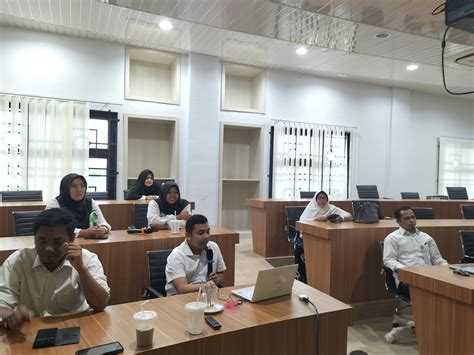 Rapat Evaluasi Perkuliahan Dan Penyusunan Mata Kuliah Dan Dosen