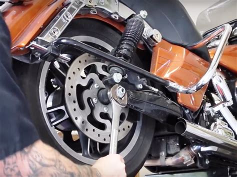 Harley Davidson Dyna Glide How To Replace Wheel Bearings Hdforums