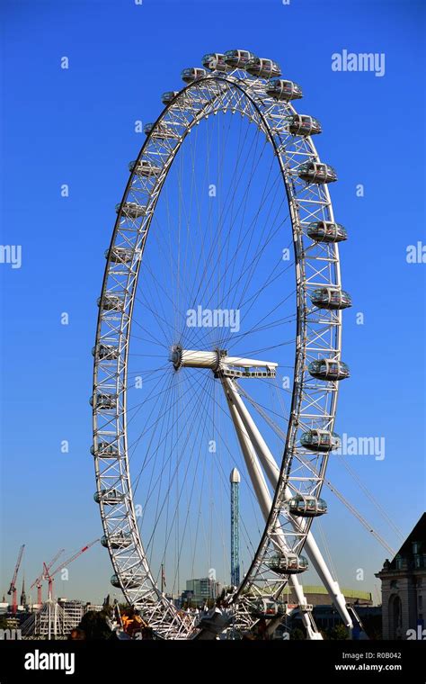 London England United Kingdom The London Eye Ferris Wheel On The