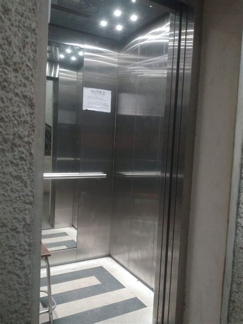 Leo Stainless Steel Office Elevator With Machine Room Maximum Speed