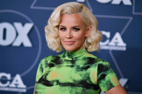 Jenny Mccarthy Net Worth Full Name Controversy Career