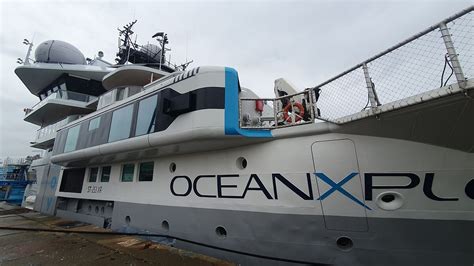 L Ocean Xplorer Un Navire D Exploration Sous Marine Super Quip Et