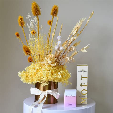 Dried Flower Arrangements Sydney Delivery Preserved Flowers In A Vase