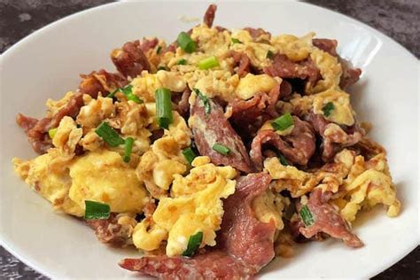 Easy Chinese Scrambled Egg With Beef Cook Like Asian