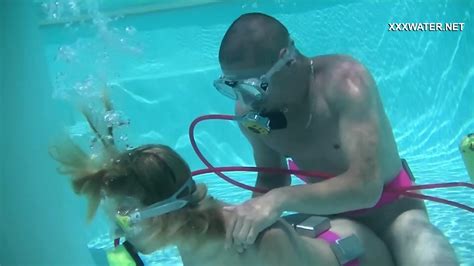 David Fucks Samantha Underwater Hardcore