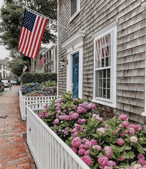 Hill House Home Nantucket Celerie Kemble And The Nordstrom