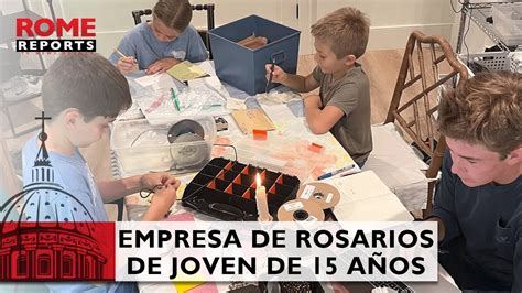 El Joven De A Os Que Dirige Una Empresa De Rosarios Hechos A Mano