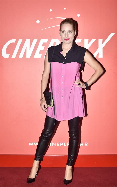 Jutarnji List Premijera Filma Fuck Off I Love You An Ela Jurkasa