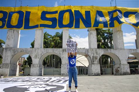 Por Vida P O Vacina E Educa O Estudantes Realizam Atos Pelo Brasil