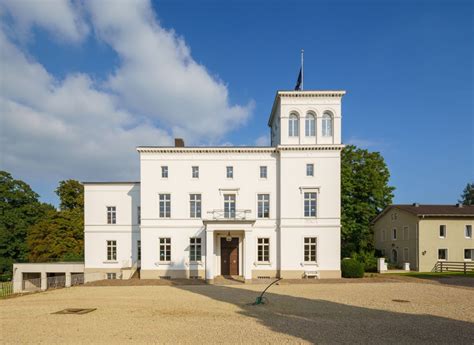 Historical Stud Farm And Classical Manor House In Germany — Francis York