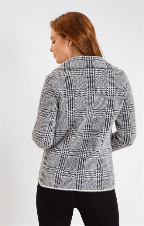 Cardigan En Maille Armand Thiery