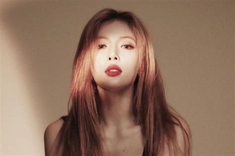 HyunA revela que ella lidia con depresión trastorno de pánico y