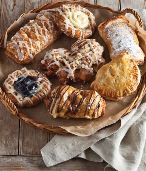 Edgars Bakery And Cafe