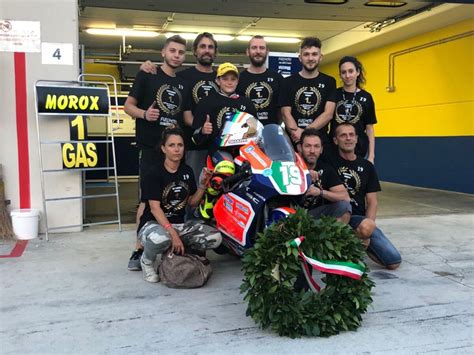 FullMoto Squadra Corse Alessandro Morosi Vince Il Titolo Premoto3 250