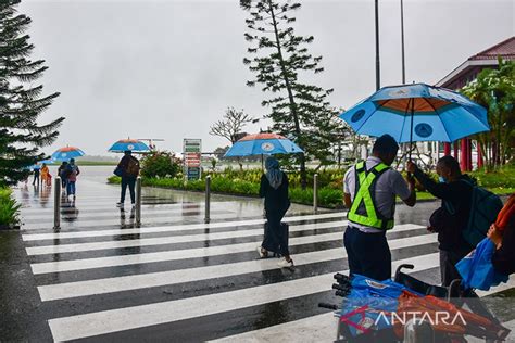 Bmkg Prakirakan Hujan Turun Di Sejumlah Daerah Di Indonesia Antara