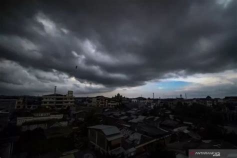 Bpbd Kota Madiun Minta Warga Waspadai Cuaca Ekstrem Awal Musim Hujan