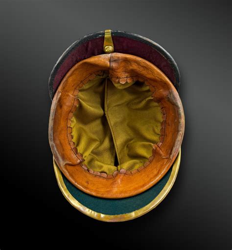 Elmetto da ufficiale di fanteria di linea pruss... | Antikeo