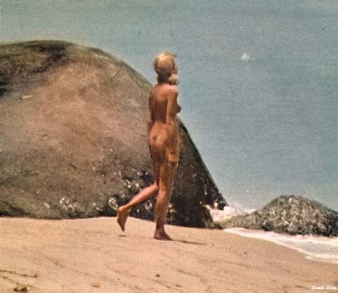 Susannah York Nude