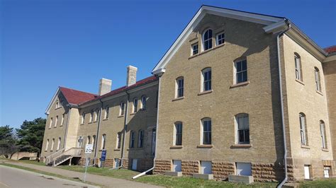 Fort Snelling Re View Windows