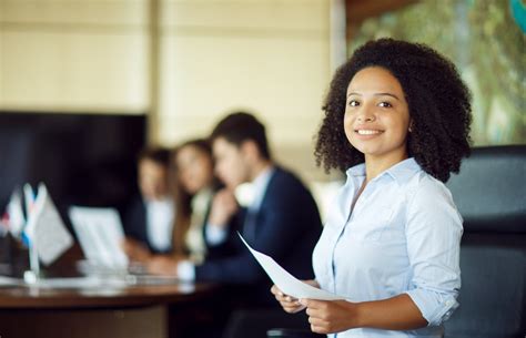 Cursos T Cnicos Que Ajudam A Mulher No Mercado De Trabalho