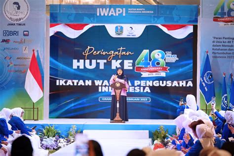 Gubernur Khofifah Ajak IWAPI Menguatkan Pemberdayaan Ekonomi Perempuan