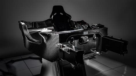 F1 Supplier Debuts Off The Shelf Carbon Monocoque For Road Cars