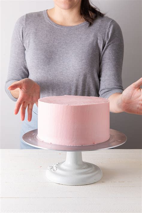 How to Ice a Cake - Style Sweet