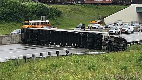 Cincinnati Dayton I 75 S Crash Shuts Down Highway