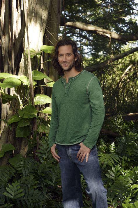 Lost S Henry Ian Cusick As Desmond Hume Fantasy Tv Shows Jeremy