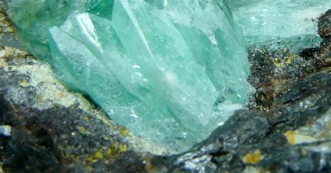 Phosphophyllite Meaning Healing Properties Benefits And Uses