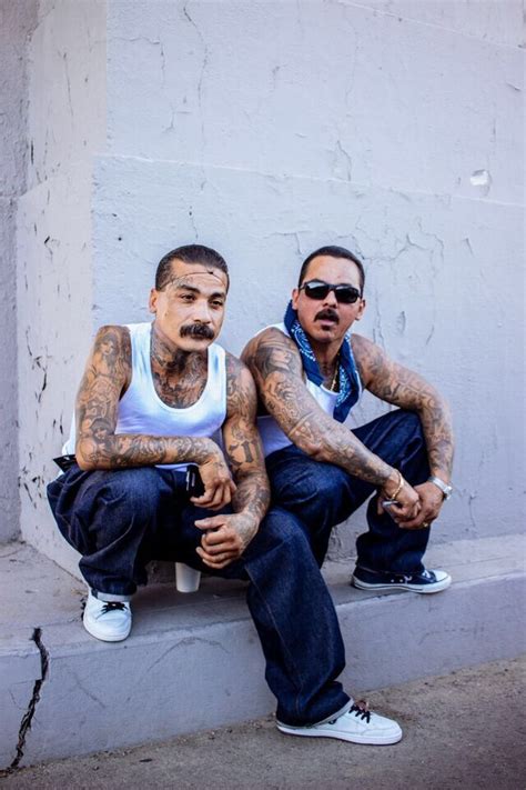 Pin By 𝕲𝖚𝖓𝖕𝖑𝖆𝖞 🅖🅔🅔🅩🅨 On Gₐₙg ᵣₑₗₐₜₑd Gangsta Style Chicano Old