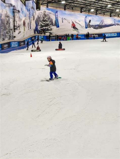 Review Kinder Snowboard Lessons At Snowdome Tamworth The 3am Diary