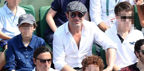 Jean Dujardin Papa Poule Avec Ses Fils Roland Garros Purepeople