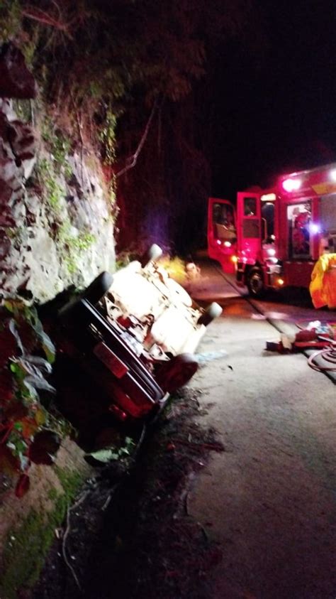 Motorista fica ferido após capotamento no contorno norte em Concórdia