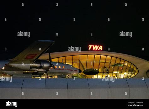 Jfk Airport Night Hi Res Stock Photography And Images Alamy