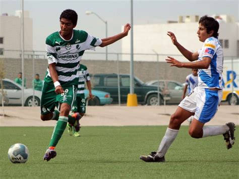 Santos Sub 17 regresó a la senda del triunfo y venció ayer a los