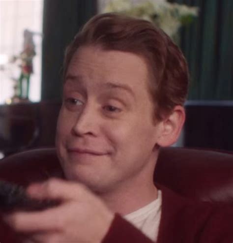 Watch Macaulay Culkin Is Back As Kevin Mcallister And Hes Home Alone