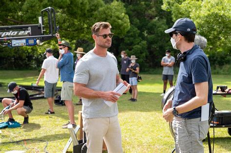 Chris Hemsworth Fan on Twitter: "New behind-the-scenes photos of ...