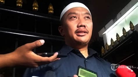 Jadi Tersangka KPK Imam Nahrawi Mundur Dari Menpora TribunNews