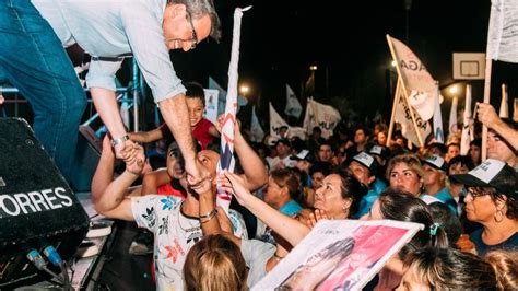 Carlos Munisaga lanzó su campaña con un evento por las mujeres