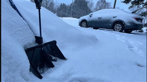 Comment fonctionne le déneigement des trottoirs à Regina