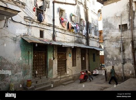 Stone Town Zanzibar Street Hi Res Stock Photography And Images Alamy