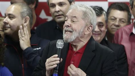 Au Brésil Lavenir Politique De Lula Entre Les Mains Des Tribunaux