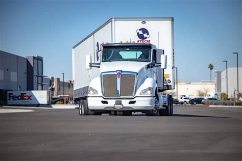 7 Benefits Of Less Than Truckload Ltl Shipping Atech Logistics