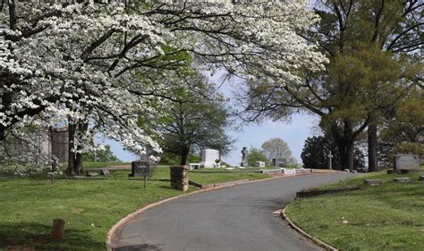 Elmwood Cemetery — Historic Elmwood Pinewood Cemetery