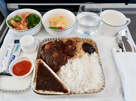 Singapore Airlines Book The Cook Wiki The Milelion